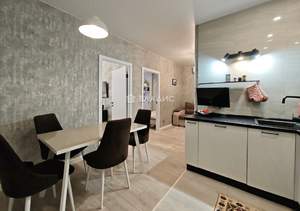 3-к квартира, вторичка, 82м2, 3/17 этаж