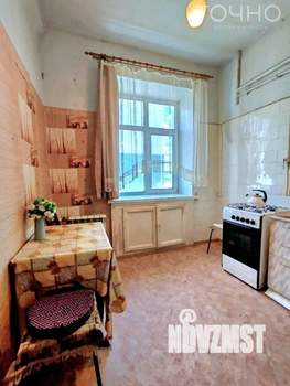 2-к квартира, вторичка, 64м2, 1/5 этаж