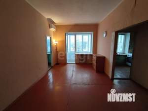 3-к квартира, вторичка, 42м2, 3/4 этаж
