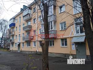 2-к квартира, вторичка, 42м2, 1/4 этаж
