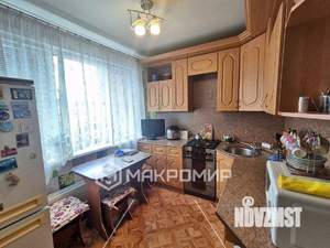 3-к квартира, вторичка, 68м2, 9/9 этаж