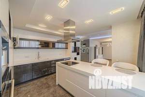 2-к квартира, вторичка, 95м2, 11/16 этаж