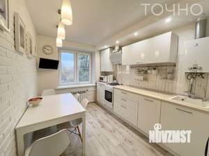 2-к квартира, вторичка, 61м2, 3/5 этаж