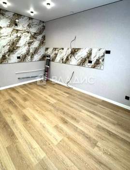 3-к квартира, вторичка, 65м2, 3/17 этаж