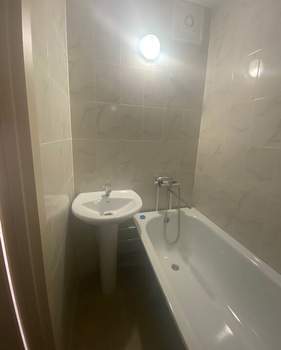 3-к квартира, вторичка, 70м2, 8/8 этаж