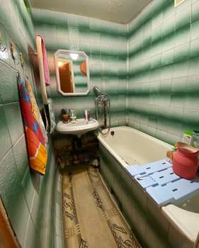 3-к квартира, вторичка, 60м2, 1/5 этаж