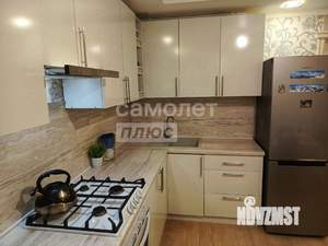 2-к квартира, вторичка, 62м2, 1/10 этаж