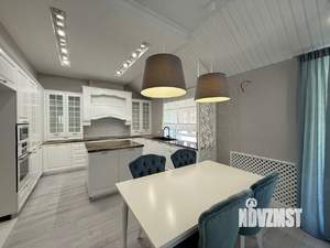 3-к квартира, вторичка, 95м2, 3/3 этаж