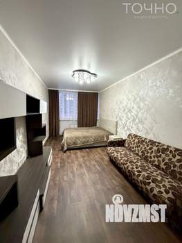 2-к квартира, вторичка, 67м2, 10/17 этаж