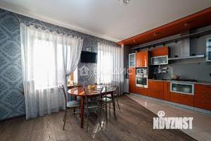 4-к квартира, вторичка, 137м2, 3/5 этаж