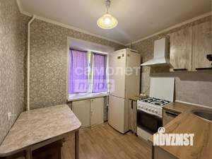 3-к квартира, вторичка, 63м2, 1/5 этаж