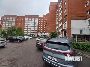 2-к квартира, вторичка, 63м2, 3/5 этаж