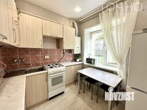 2-к квартира, вторичка, 42м2, 1/5 этаж