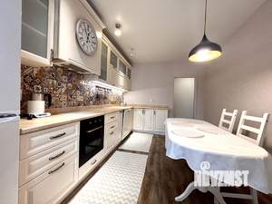 3-к квартира, вторичка, 98м2, 7/16 этаж