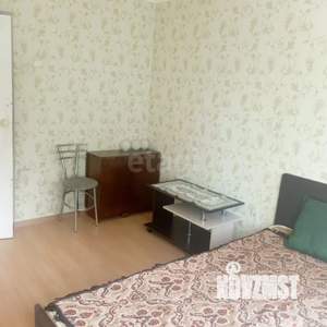 2-к квартира, вторичка, 52м2, 1/9 этаж