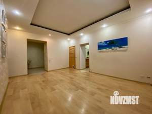 3-к квартира, вторичка, 82м2, 1/9 этаж