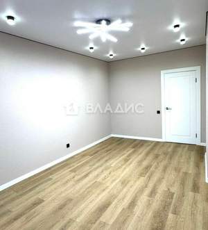 3-к квартира, вторичка, 65м2, 3/17 этаж