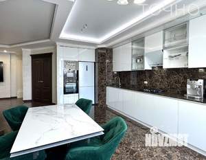 3-к квартира, вторичка, 135м2, 3/7 этаж