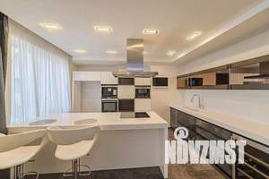 2-к квартира, вторичка, 95м2, 11/16 этаж