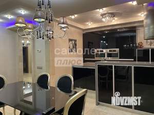 3-к квартира, вторичка, 201м2, 2/3 этаж