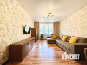 3-к квартира, вторичка, 63м2, 1/9 этаж