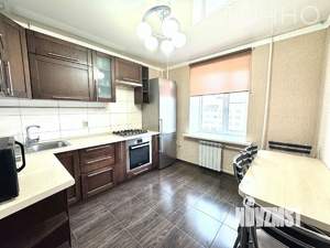2-к квартира, вторичка, 70м2, 10/10 этаж