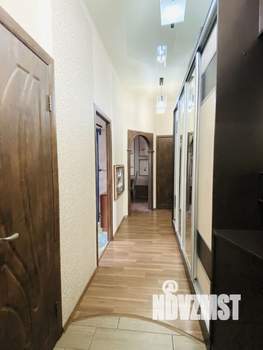 2-к квартира, вторичка, 63м2, 1/10 этаж