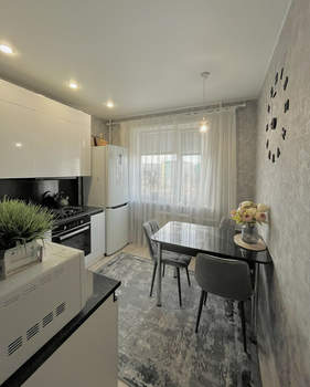 2-к квартира, вторичка, 54м2, 9/10 этаж