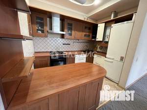 4-к квартира, вторичка, 245м2, 2/3 этаж