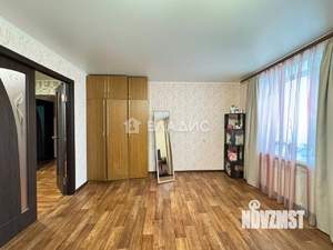 2-к квартира, вторичка, 63м2, 1/10 этаж
