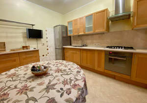 3-к квартира, вторичка, 82м2, 1/9 этаж