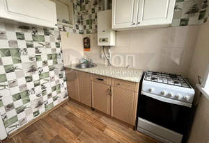 2-к квартира, вторичка, 42м2, 5/5 этаж