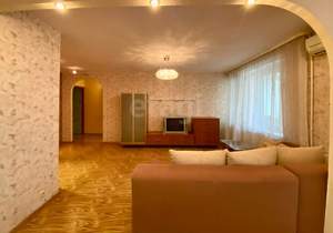 3-к квартира, вторичка, 63м2, 1/9 этаж