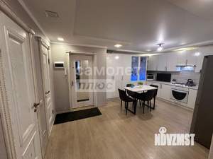 2-к квартира, вторичка, 62м2, 1/10 этаж