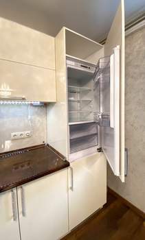 3-к квартира, вторичка, 104м2, 9/10 этаж