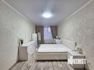 2-к квартира, вторичка, 65м2, 12/18 этаж