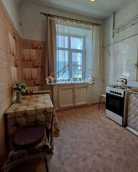 2-к квартира, вторичка, 64м2, 1/5 этаж