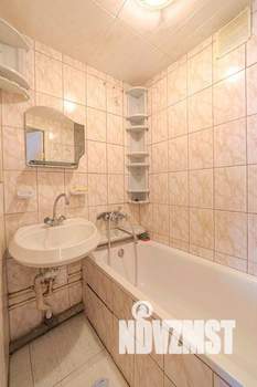4-к квартира, вторичка, 58м2, 5/5 этаж