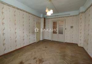 2-к квартира, вторичка, 64м2, 1/5 этаж