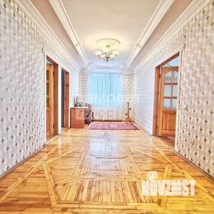 4-к квартира, вторичка, 117м2, 1/3 этаж
