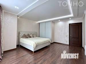 3-к квартира, вторичка, 135м2, 3/7 этаж