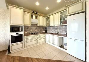 3-к квартира, вторичка, 105м2, 4/4 этаж