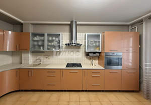 3-к квартира, вторичка, 110м2, 6/10 этаж