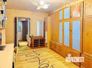 3-к квартира, вторичка, 64м2, 2/5 этаж