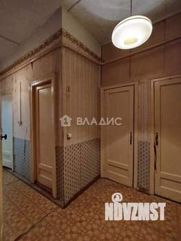 2-к квартира, вторичка, 64м2, 1/5 этаж