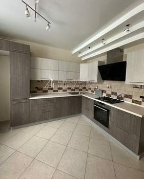 3-к квартира, вторичка, 95м2, 2/7 этаж