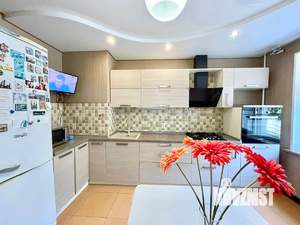 3-к квартира, вторичка, 63м2, 1/9 этаж