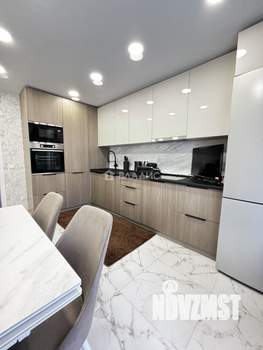 2-к квартира, вторичка, 63м2, 9/18 этаж