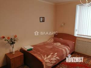 4-к квартира, вторичка, 130м2, 2/4 этаж